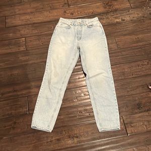 BDG Urban outfitters light wash mom jeans